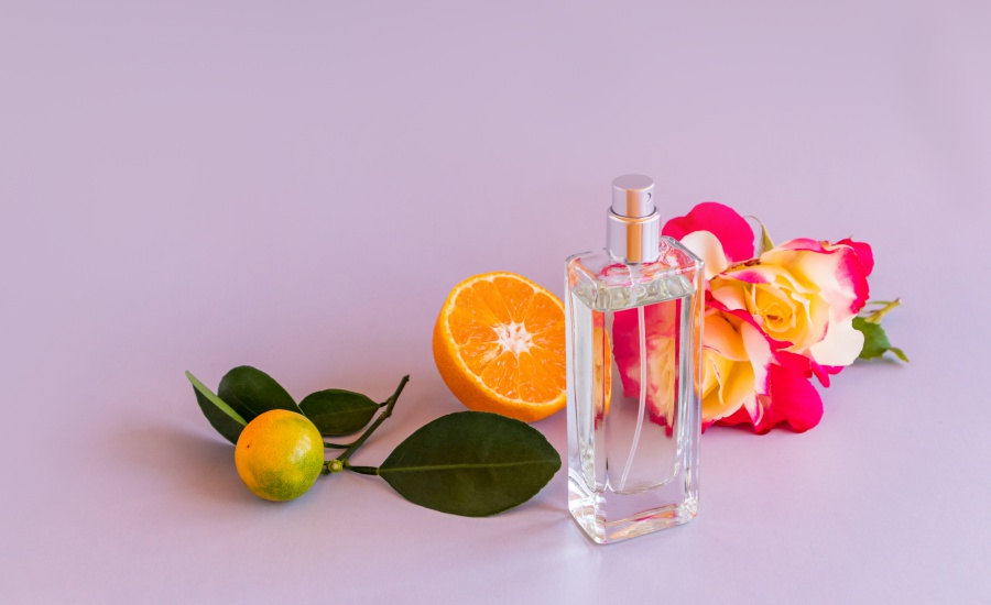 Blumig-fruchtige Parfums fuer Frauen fuer den Winter